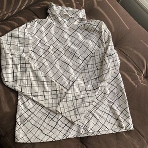 Liz Claiborne long sleeve turtleneck top